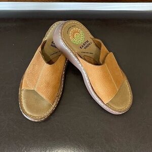 Earth Shoe leather slip on slides adjustable strap comfort wedge size 7 1/2